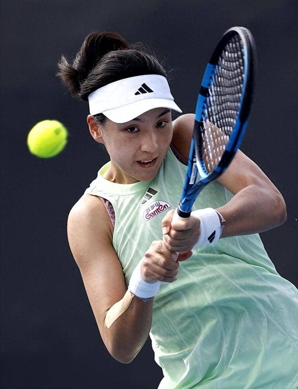 的黄牌争议 的黄牌争议